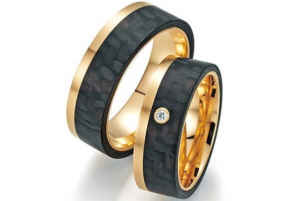 Black gold wedding rings