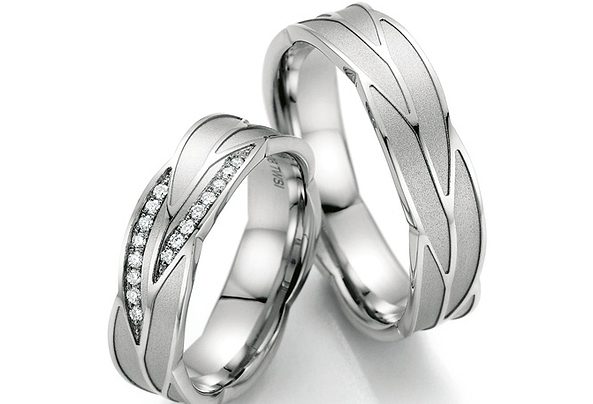 Silver, braided wedding ring