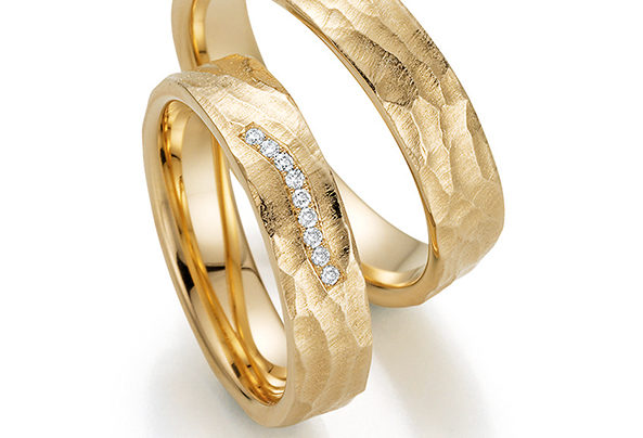 Hammered gold rings