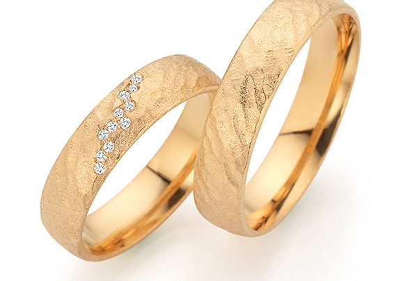 Apricot gold wedding ring with diamonds